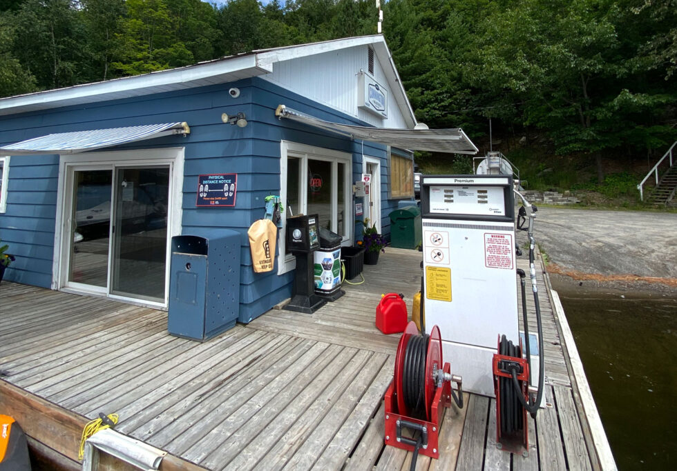 Waterfront Shop Port Cunnington Marina